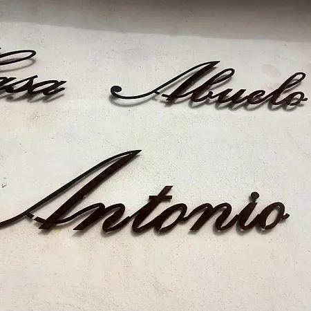 Casa Abuelo Antonio *